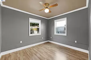 566 57th St, Oakland, CA 94609 - Photo 31
