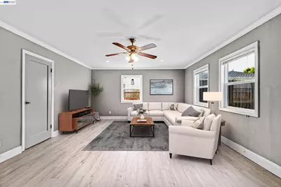 566 57th St., Oakland, CA 94609 - Photo 25