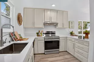 31 Mozden Ln, Pleasant Hill, CA 94523 - Photo 13