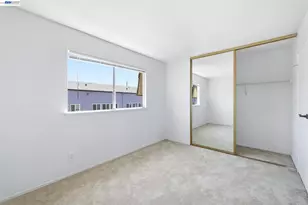 10401 Shaw St, Oakland, CA 94605 - Photo 29