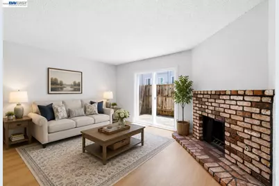 10401 Shaw St #401, Oakland, CA 94605 - Photo 5