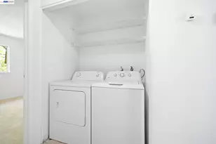 10401 Shaw St, Oakland, CA 94605 - Photo 21