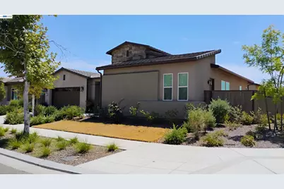 965 Beaver Pond Loop, Madera, CA 93636 - Photo 3