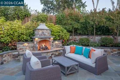 694 Los Palos Dr, Lafayette, CA 94549 - Photo 53