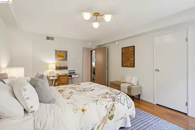 2324 Lakeshore Ave #6, Oakland, CA 94606 - Photo 49