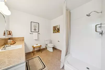 2324 Lakeshore Ave #6, Oakland, CA 94606 - Photo 43