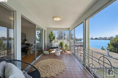 2324 Lakeshore Ave #6, Oakland, CA 94606 - Photo 23