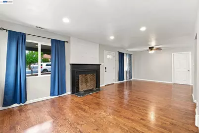 1210 Highland Blvd, Hayward, CA 94542 - Photo 9