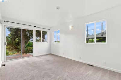 1210 Highland Blvd, Hayward, CA 94542 - Photo 25