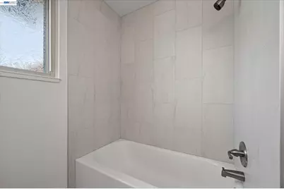 1787 Roxbury Dr, Concord, CA 94519 - Photo 31