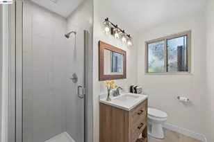 1787 Roxbury Dr, Concord, CA 94519 - Photo 25