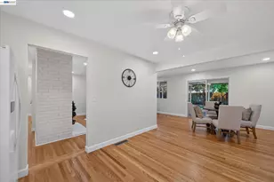 1787 Roxbury Dr, Concord, CA 94519 - Photo 15