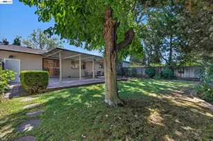 1787 Roxbury Dr, Concord, CA 94519 - Photo 33
