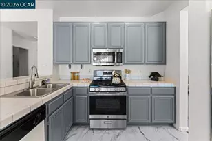 2304 Grassland Way, Antioch, CA 94531 - Photo 11