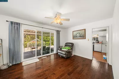 732 Moraga Rd, Moraga, CA 94556 - Photo 3
