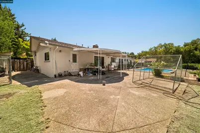 732 Moraga Rd, Moraga, CA 94556 - Photo 21