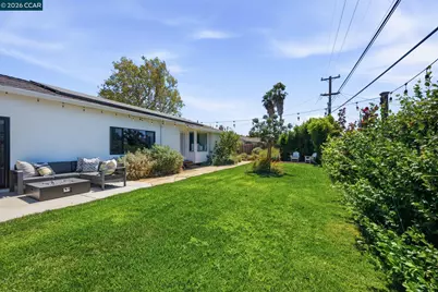 1739 Woodcrest Dr, Concord, CA 94521 - Photo 25