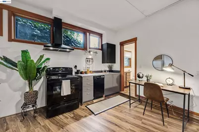 7360 Claremont Ave, Berkeley, CA 94705 - Photo 29
