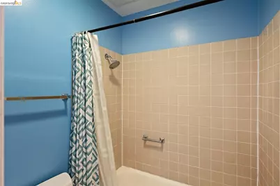3 Commodore Dr #B153, Emeryville, CA 94608 - Photo 29