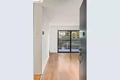 3 Commodore Dr #B153, Emeryville, CA 94608 - Photo 33