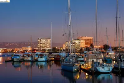3 Commodore Dr #B153, Emeryville, CA 94608 - Photo 57