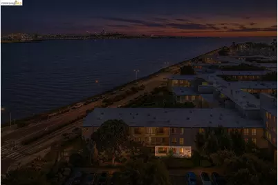 3 Commodore Dr #B153, Emeryville, CA 94608 - Photo 39