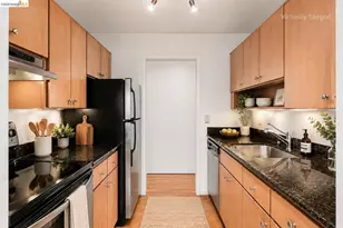 3 Commodore Dr, Emeryville, CA 94608 - Photo 3