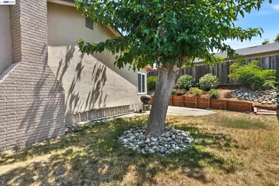 555 Teal Ct, Livermore, CA 94551 - Photo 21