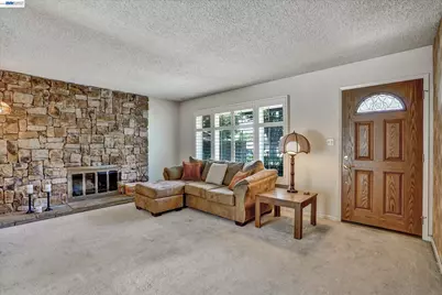 555 Teal Ct, Livermore, CA 94551 - Photo 3