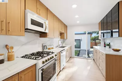 43163 Starr St, Fremont, CA 94539 - Photo 5