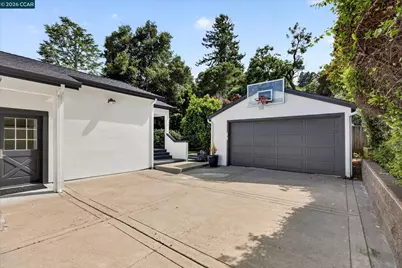 21 Camino Del Diablo, Orinda, CA 94563 - Photo 3