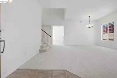 3915 Hummingbird Drive, Antioch, CA 94509 - Photo 7
