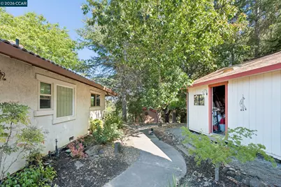 834 Carter Acres Ln, Martinez, CA 94553 - Photo 25