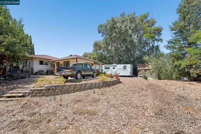 834 Carter Acres Ln, Martinez, CA 94553 - Photo 27