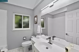 657 Clover Ave, San Jose, CA 95128 - Photo 17