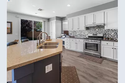 308 Arrowhead Way, Hayward, CA 94544 - Photo 5
