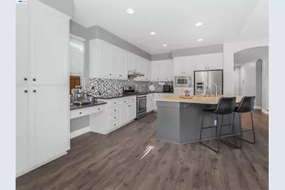 308 Arrowhead Way, Hayward, CA 94544 - Photo 3