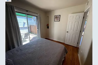 2305 San Jose Ave, Alameda, CA 94501 - Photo 23