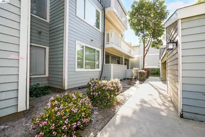 37168 Meadowbrook Cmn #304, Fremont, CA 94536 - Photo 31