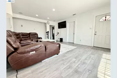 441 Bartlett Ave, San Lorenzo, CA 94541 - Photo 3