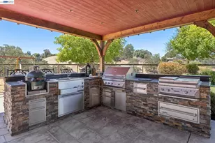 2402 Silver Oaks Ln, Pleasanton, CA 94566 - Photo 81