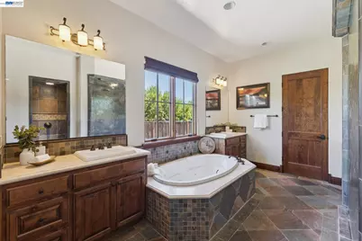 2402 Silver Oaks Ln, Pleasanton, CA 94566 - Photo 39