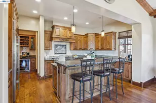 2402 Silver Oaks Ln, Pleasanton, CA 94566 - Photo 21