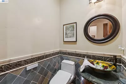 2402 Silver Oaks Ln, Pleasanton, CA 94566 - Photo 45