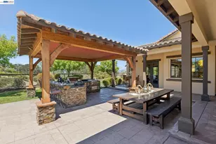 2402 Silver Oaks Ln, Pleasanton, CA 94566 - Photo 77