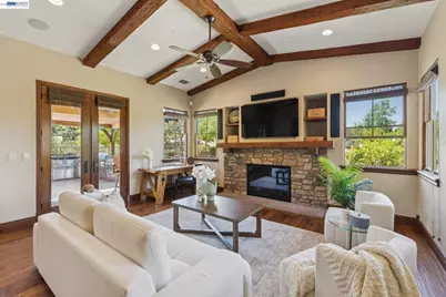 2402 Silver Oaks Ln, Pleasanton, CA 94566 - Photo 31