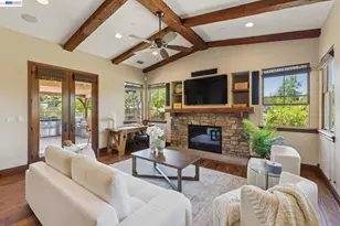 2402 Silver Oaks Ln, Pleasanton, CA 94566 - Photo 31