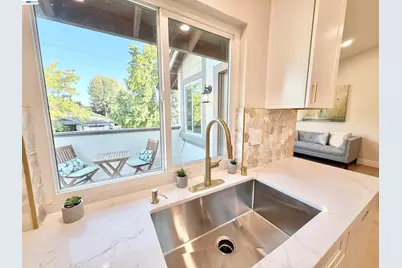 136 Hackamore Ln, Fremont, CA 94539 - Photo 5