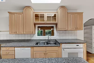 659 Peach St, Novato, CA 94945 - Photo 15