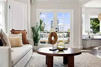 90 Oakmont Avenue, Piedmont, CA 94610 - Photo 23